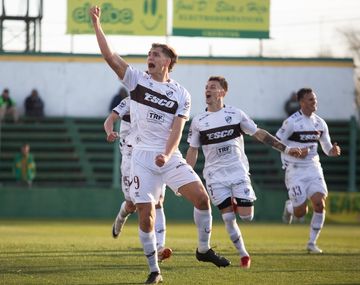 Liga Profesional: Platense le ganó 3-1 a Defensa y Justicia