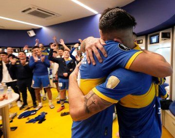 El regalo especial que se llevó Alan Varela de todo Boca en su último partido