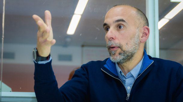 Se reactiva expediente por compra de dólares: quién es el economista mediático implicado