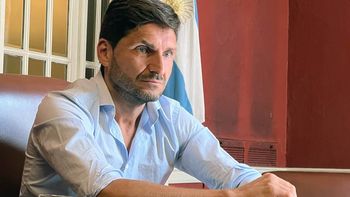 Pullaro pidió que el Gobierno aclare las denuncias por corrupción y rechazó ataques a la prensa