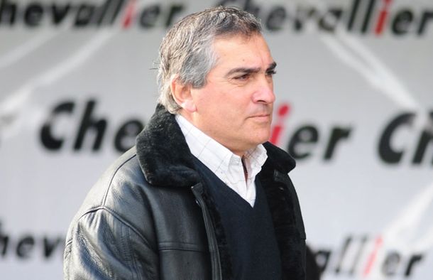 Se va el técnico más antiguo de la Primera División