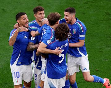 Albania sorprendió en el arranque pero Italia reaccionó y lo dio vuelta