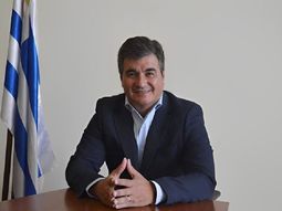 Guzmán Acosta y Lara, el precandidato del Partido Colorado que mostró cercanía con Javier Milei. Guzmán Acosta y Lara, el precandidato del Partido Colorado que mostró cercanía con Javier Milei.