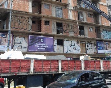 Inició el desalojo del Elefante blanco de Belgrano tras más de 50 años de ocupación informal