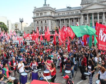 Acto en el Congreso de la izquierda