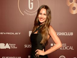 pampita deslumbro en punta del este con un vestido rojo que se volvio viral pampita deslumbro en punta del este con un vestido rojo que se volvio viral