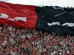 hinchas de newells cruzaron a uruguay con droga y pirotecnia hinchas de newells cruzaron a uruguay con droga y pirotecnia