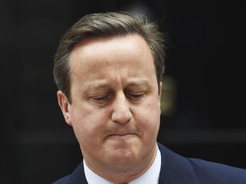Tras el Brexit, renunció el primer ministro británico David Cameron