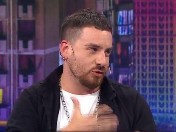 El insólito cruce de Federico Bal con una seguidora en Twitter: Me pagan...