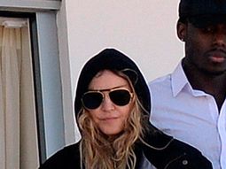 ¿nuevo novio? madonna estaria saliendo con un modelo 32 anos menor que ella ¿nuevo novio? madonna estaria saliendo con un modelo 32 anos menor que ella