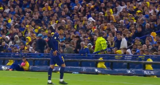 Cristian Medina se fue expulsado en el inicio de Boca vs Godoy Cruz: su reacción con los hinchas