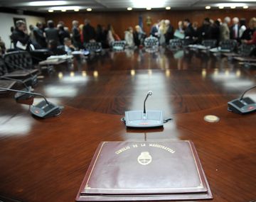 Ley de Medios: renunciaron los jueces Farrel y Kiernan