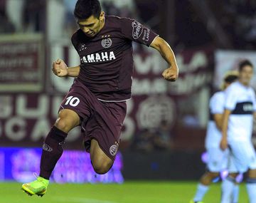 El delantero la rompió en Lanús y ahora quiere hacerlo con la camiseta del Tri
