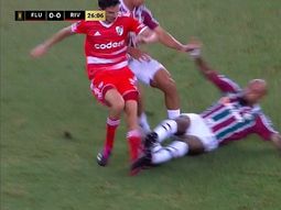 Polémica por el planchazo de Felipe Melo: ¿era para roja?