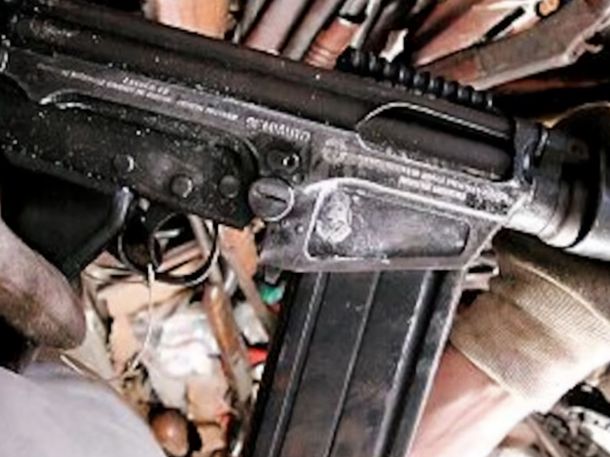 La policía de Río de Janeiro denunció que halló un FAL en el presunto arsenal del Comando Vermelho La policía de Río de Janeiro denunció que halló un FAL en el presunto arsenal del Comando Vermelho