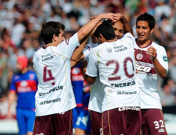 Lanús goleó a Tigre y se prende en la pelea por el título