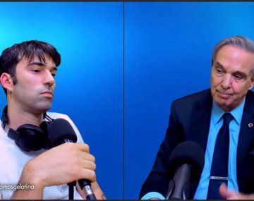 Javier Milei ni siquiera sigue los consejos de su ídolo Carlos Menem