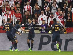 El rosarino celebra su tanto El rosarino celebra su tanto