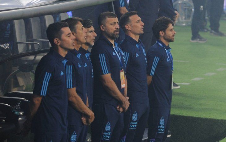 El contundente mensaje de Scaloni a los campeones del mundo y a los nuevos