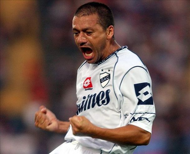 Regresa un guerrero: Vivas es el nuevo DT de Quilmes