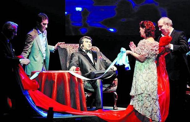 A 50 años de su debut, inauguraron un monumento a Sandro