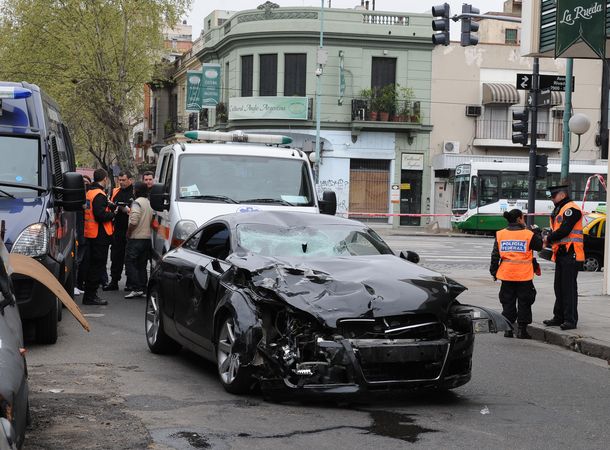 El conductor del Audi TT que mató a una pareja cruzó en rojo