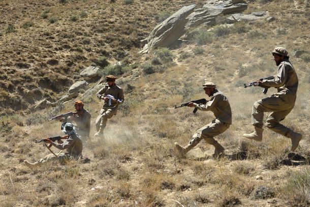 Afganistán: los talibanes ganan terreno y Estados Unidos advierte del riesgo de una guerra civil