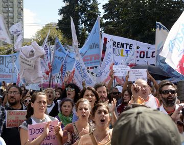 Finalizó sin acuerdo la reunión entre Provincia y gremios docentes