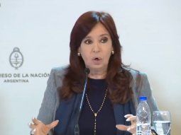 cristina kirchner conto su reaccion ante las 14 toneladas de piedra a una cuadra y media de su casa cristina kirchner conto su reaccion ante las 14 toneladas de piedra a una cuadra y media de su casa