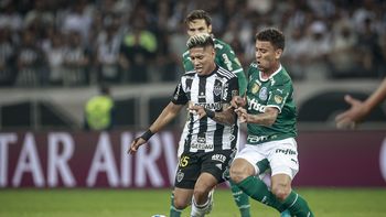 En una serie pareja, Palmeiras y Atlético Mineiro irán en busca de las semifinales de la Copa Libertadores. En una serie pareja, Palmeiras y Atlético Mineiro irán en busca de las semifinales de la Copa Libertadores.