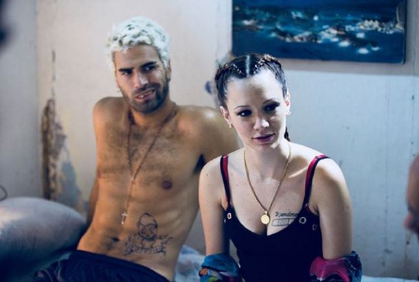 Diosito y su novia interpretada por La Joaqui