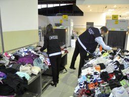 Noo... se compró 100 pares de zapatillas pero pasó lo peor