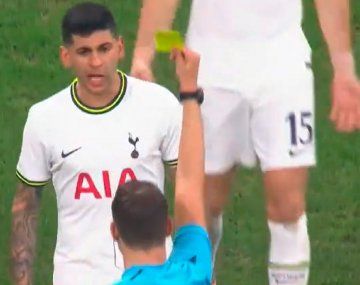 La tremenda patada del Cuti Romero a Tonali en la derrota del Tottenham