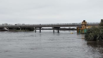 El gobierno desmintió que el puente de La Charqueada se inundara tras las lluvias en Uruguay. El gobierno desmintió que el puente de La Charqueada se inundara tras las lluvias en Uruguay.
