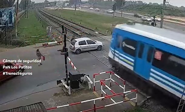 VIDEO: Así fue el terrible accidente de tren en Merlo