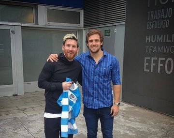 Nicolás Sánchez, apertura de Los Pumas, se sacó una foto con Lionel Messi