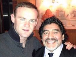 ¿pregunto por la mano de dios? mira la foto que publico rooney con maradona ¿pregunto por la mano de dios? mira la foto que publico rooney con maradona