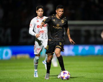 Unión recibe a Platense en busca del primer triunfo del Kily González