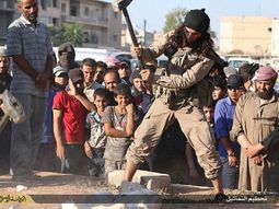 casi 100 muertos en un atentado casi 100 muertos en un atentado