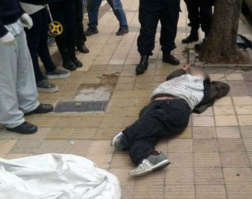 Quiso treparse a la casa de su ex novia y murió