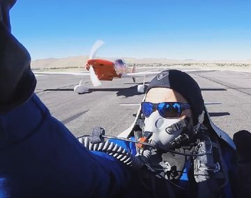 Casi muere decapitado por una avioneta