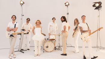 nueva musica: indios y juliana gattas se unieron en hare lo que me pidas
