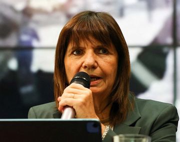 El video que publicó Bullrich para pedir la detención de 29 barrabravas
