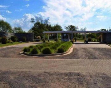 Asaltaron a una familia mientras dormía en su casa en un country de Pilar