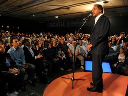 scioli: vayan el 22 de noviembre a decir nunca mas al ajuste scioli: vayan el 22 de noviembre a decir nunca mas al ajuste