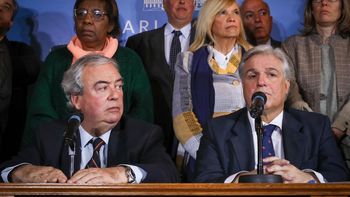 Los ministros Francisco Bustillo y Luis Alberto Heber declararán en condición de indagados. Los ministros Francisco Bustillo y Luis Alberto Heber declararán en condición de indagados.