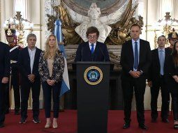 milei celebro el fallo de ypf pero anuncio una ley anti-expropiaciones milei celebro el fallo de ypf pero anuncio una ley anti-expropiaciones