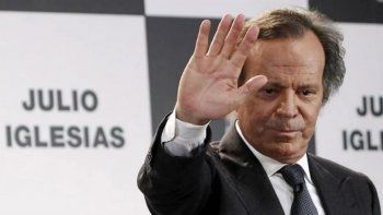 un exfotografo de julio iglesias mostro las pruebas de las denuncias y el cantante rompio el silencio un exfotografo de julio iglesias mostro las pruebas de las denuncias y el cantante rompio el silencio