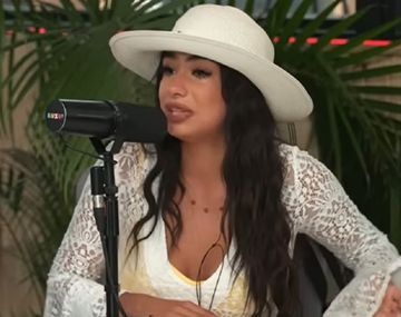 Daniela Celis rompió en llanto al hablar de la maternidad y su cuerpo: No me siento cómoda