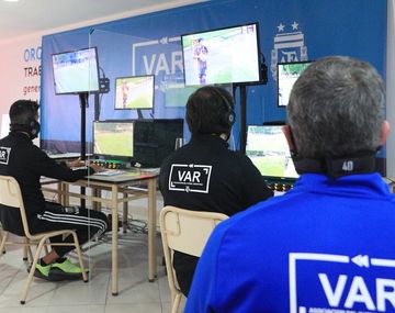 Primer expulsado por VAR en el fútbol argentino